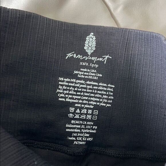 Free People • Movement Good Karma ruched bike shorts - Picture 7 of 7